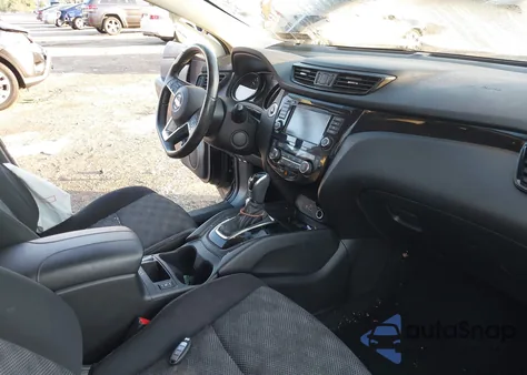 2019 Nissan Rogue Sport Sv z USA, uszkodzony, nr VIN JN1BJ1CR7KW622944